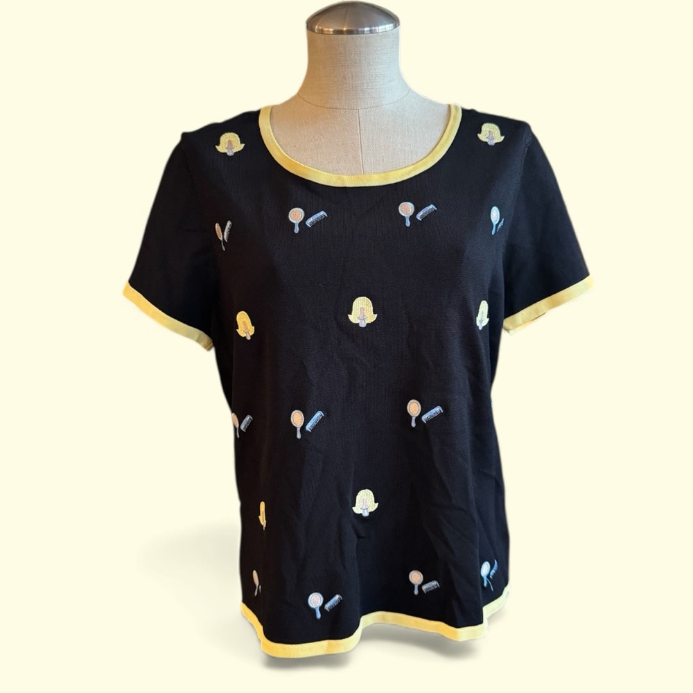 90s/Y2K Hampshire Studio Embroidered Blonde Hairstylist Short Sleeve Petite XL